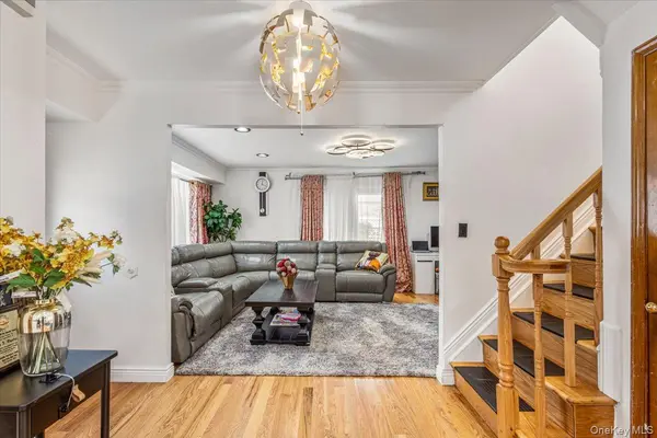 160-49 91st ST, Howard Beach, NY 11414