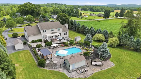 161 Bergen CIR, Slate Hill, NY 10973