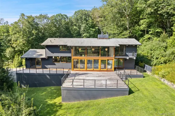 21 Black Spring RD, Pound Ridge, NY 10576