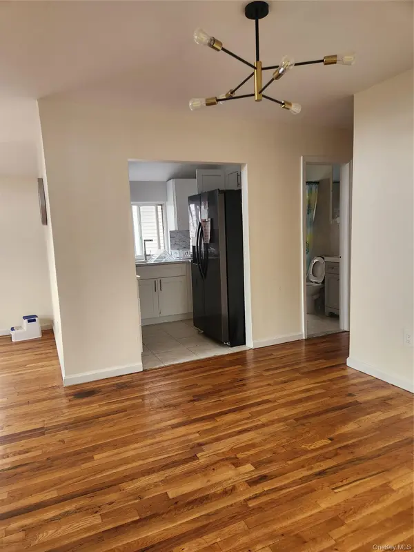 11623 196th ST #2nd Floor, Saint Albans, NY 11412