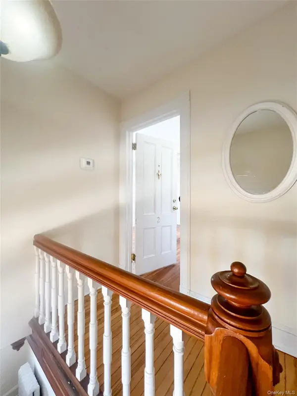 43 W Neck #2, Huntington, NY 11743