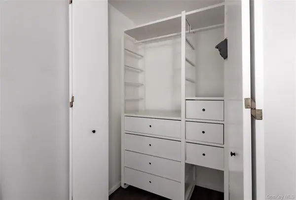 54 Erasmus ST #2D, Brooklyn, NY 11226