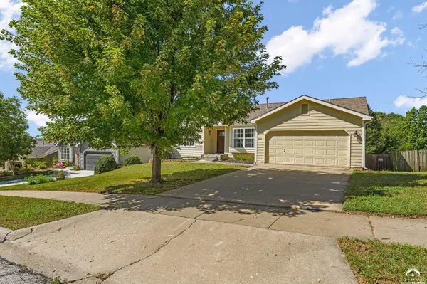 2429 Via Linda DR, Lawrence, KS 66047
