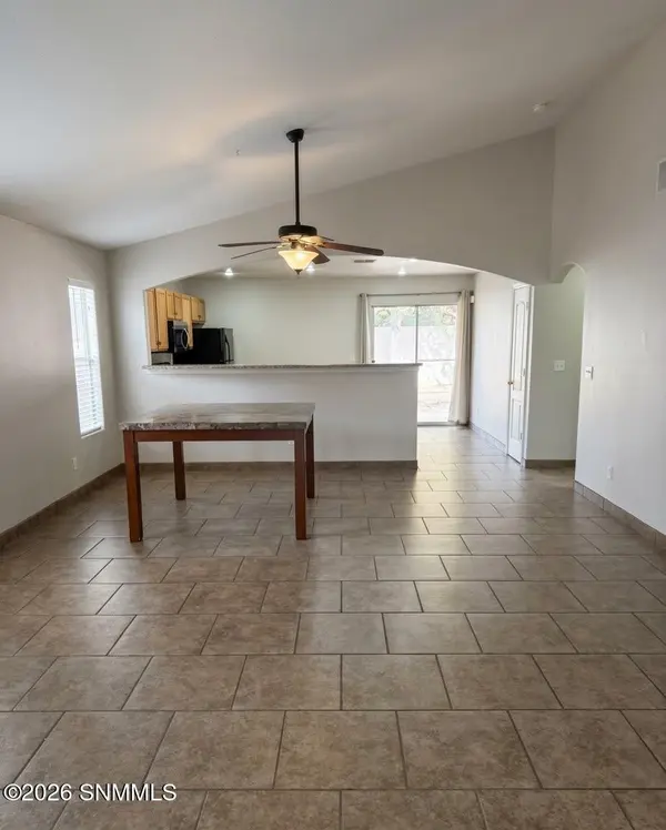2916 Ancho AVE, Las Cruces, NM 88007