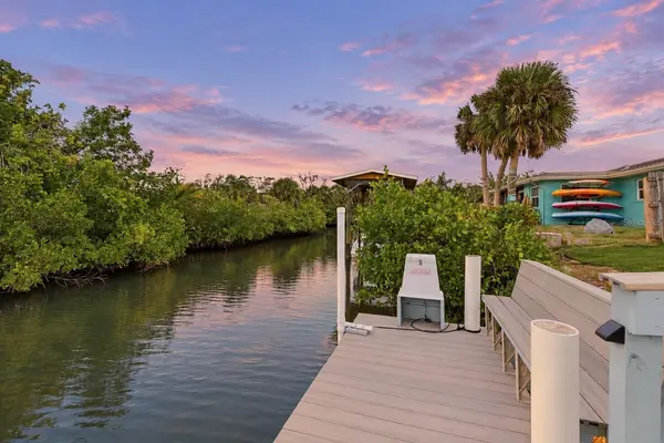 509 BUENA VISTA DR, Nokomis, FL 34275