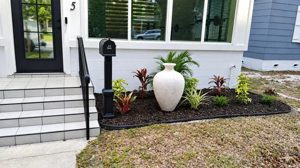 3745 1ST AVE N, St Petersburg, FL 33713