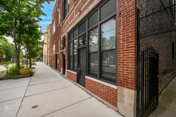 3912 N Ashland AVE, Chicago, IL 60613