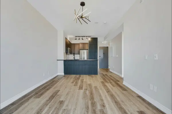 11611 Yonge ST #226, Richmond Hill, ON L4E 3N8