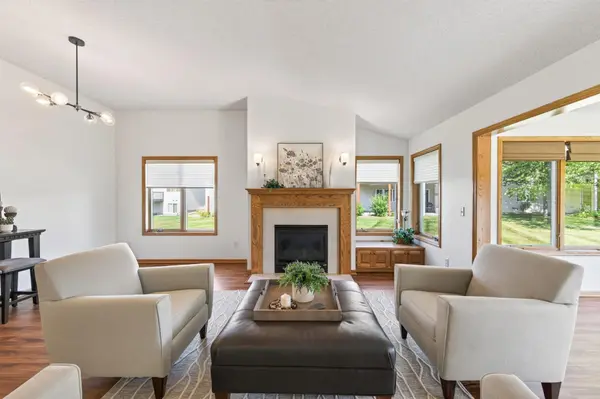 14943 Hillside CIR NW, Prior Lake, MN 55372