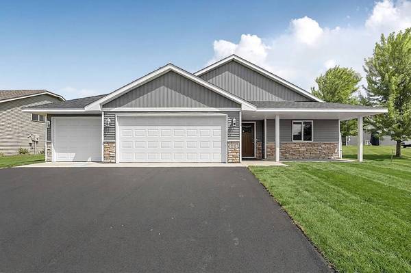 910 13th AVE NE, Saint Joseph, MN 56374