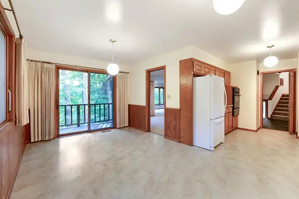 1200 Falls View CT, Mendota Heights, MN 55118