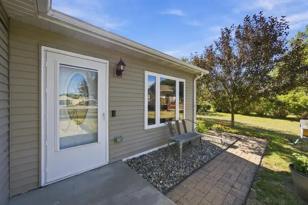 1706 12th ST N, Wahpeton, ND 58075
