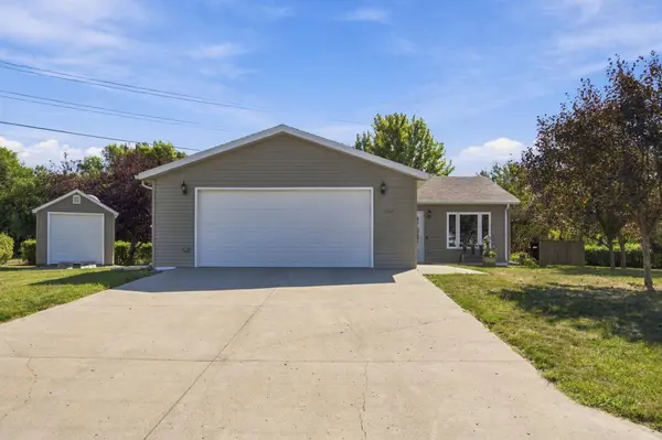 1706 12th ST N, Wahpeton, ND 58075