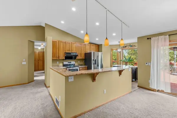 8844 Acadia RD, Woodbury, MN 55125