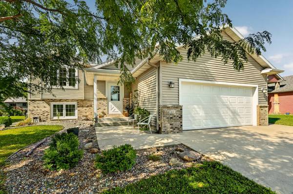 259 Brookestone DR SE, Rochester, MN 55904