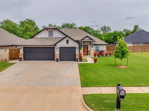 2416 Creek Side CIR, Oklahoma City, OK 73160