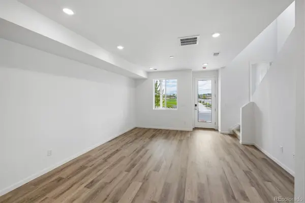 21411 E 67th AVE, Aurora, CO 80019