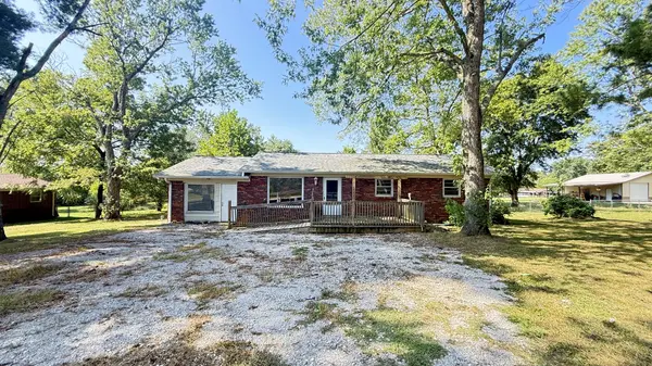 365 Stacy Rd, Manchester, TN 37355