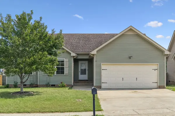 1387 Whitt Ln, Clarksville, TN 37042
