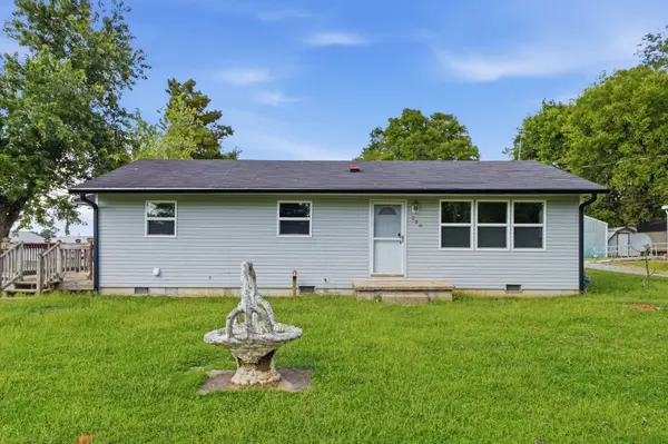 220 Austin Ave, Shelbyville, TN 37160