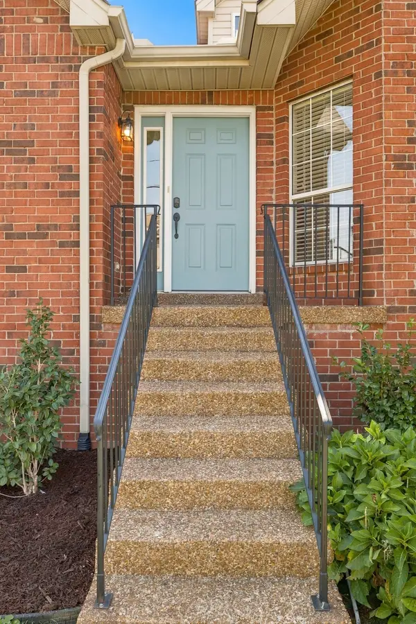 3704 Nate Cv, Antioch, TN 37013