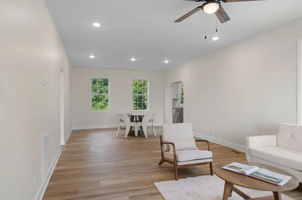 45 Lawn St, Clarksville, TN 37040