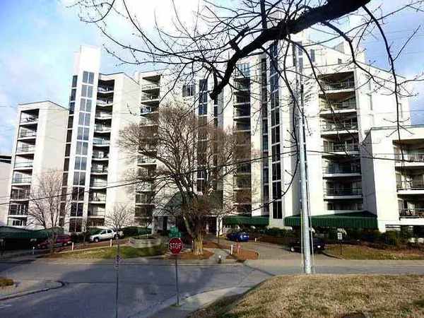 900 19th Ave #S #102, Nashville, TN 37212