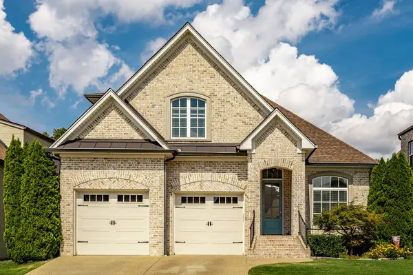 1033 Jarman Pvt Ln, Gallatin, TN 37066