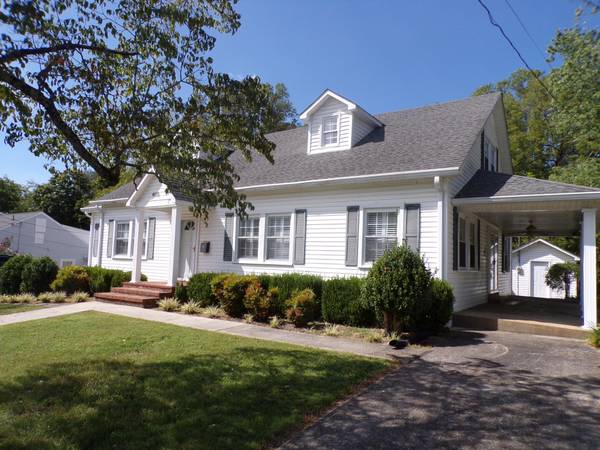 408 W Main St, Smithville, TN 37166