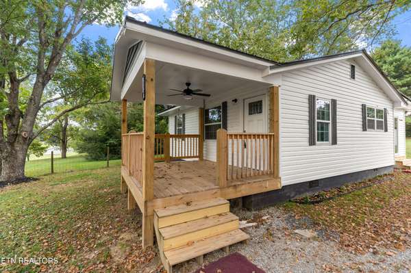 1992 Watkins Rd, Loudon, TN 37774