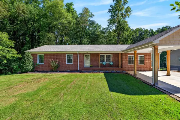 222 Woodland AVE, Inman, SC 29349