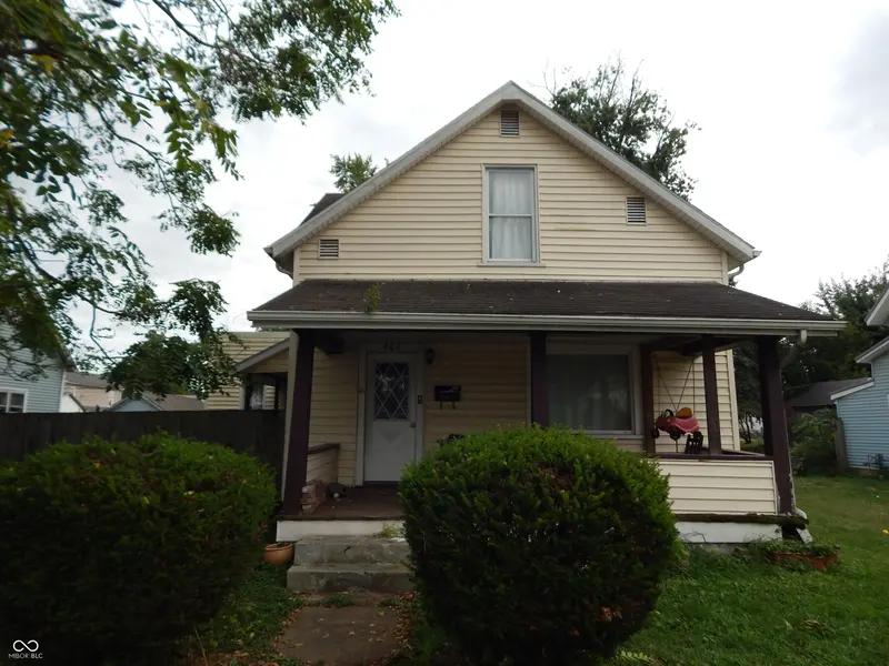 407 E College ST, Crawfordsville, IN 47933
