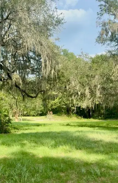 512 DOWLING CIR, Lady Lake, FL 32159