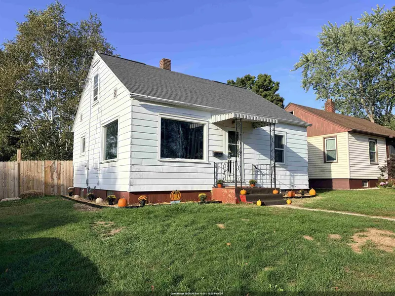 207 ROLLAND ST, Algoma, WI 54201-1140
