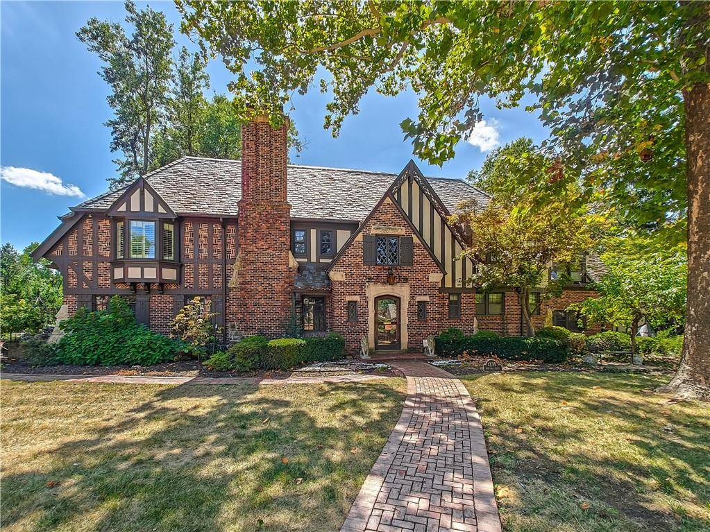 1235 W 64th ST, Kansas City, MO 64113