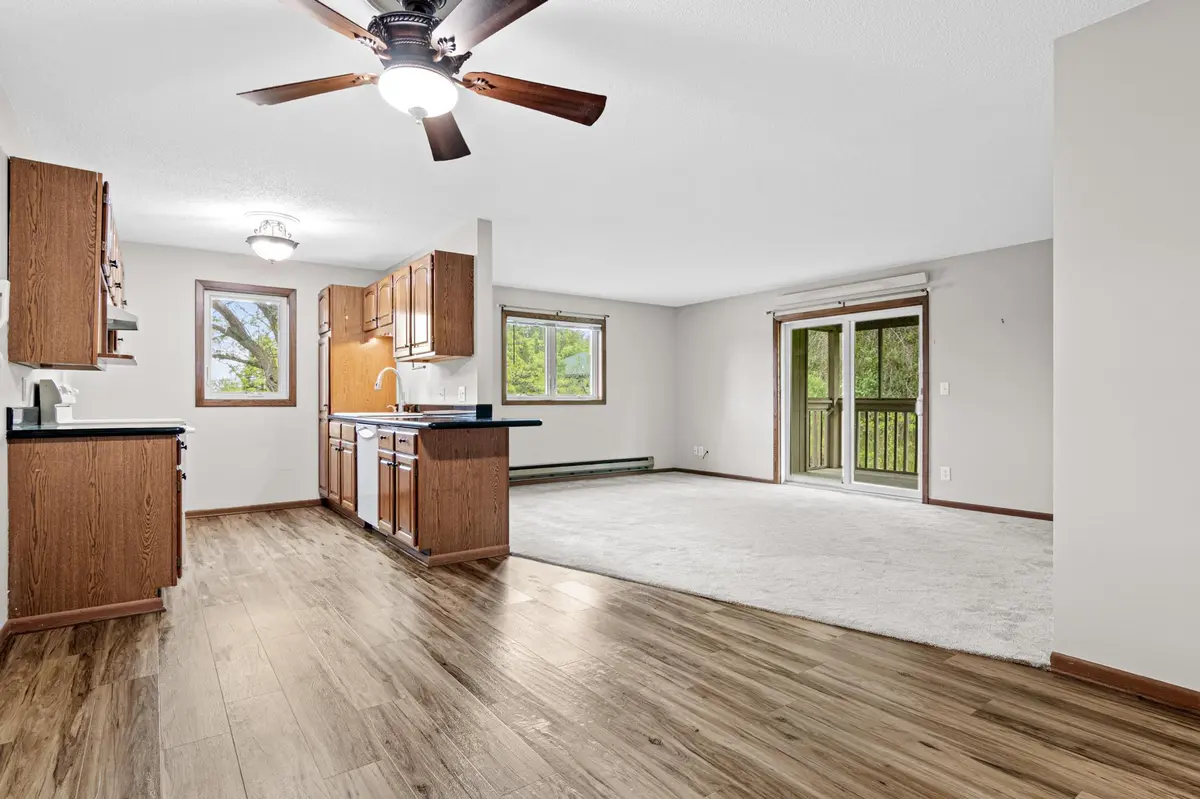 3275 80th ST E #305, Inver Grove Heights, MN 55076