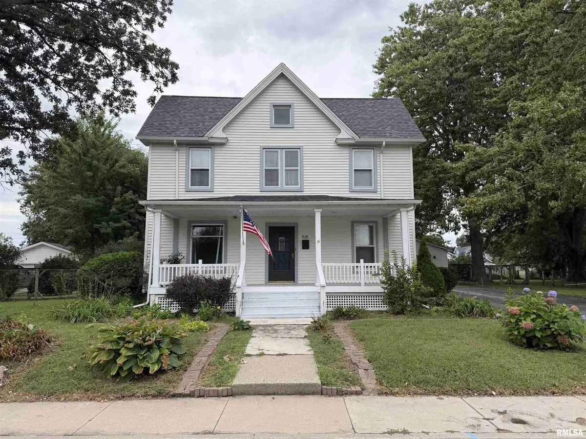 818 MAPLE AVE, Galesburg, IL 61401