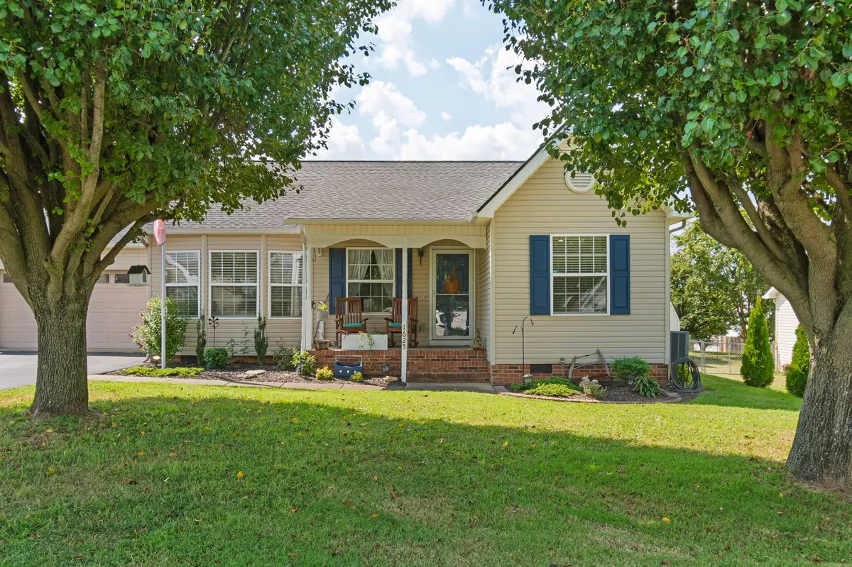 1625 Joel Dr, Columbia, TN 38401
