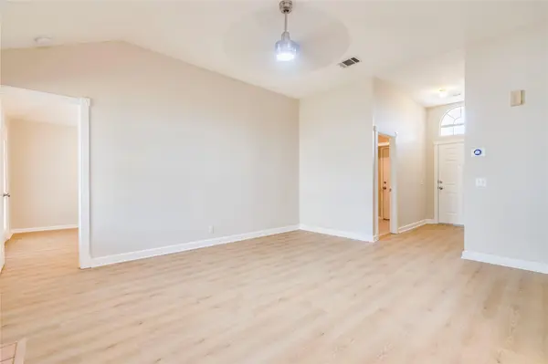 913 Jasmine TRL, Georgetown, TX 78626