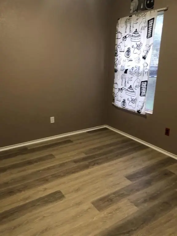 211 N Woodley RD, Leander, TX 78641