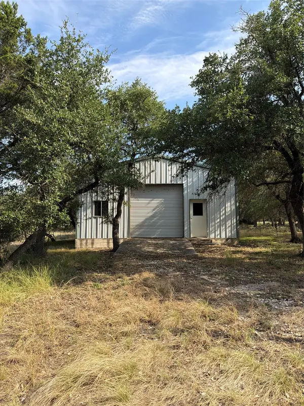 130 Quail HOLW, Wimberley, TX 78676
