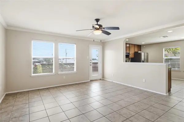 11525 Autumn Ash DR, Manchaca, TX 78652