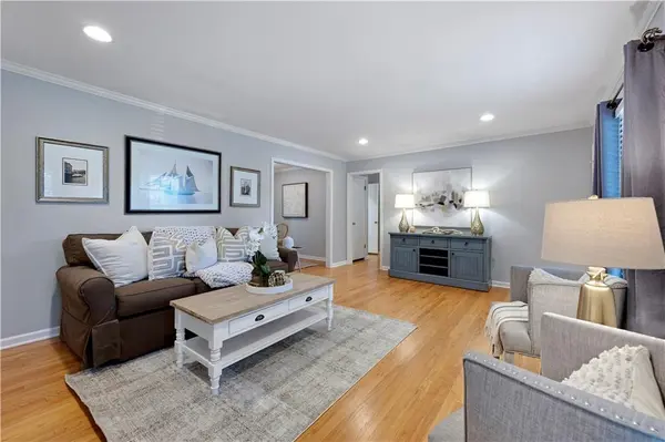 7601 Chadwick ST, Prairie Village, KS 66208