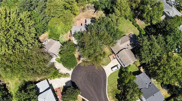 7601 Chadwick ST, Prairie Village, KS 66208