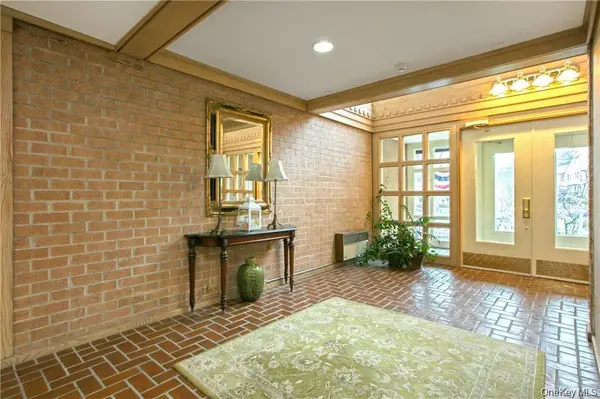 300 Livingston AVE #2A, Mamaroneck, NY 10543
