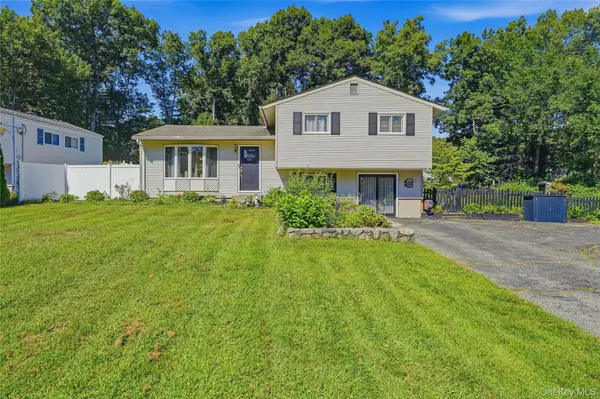 535 Westbrook DR, Cortlandt Manor, NY 10567