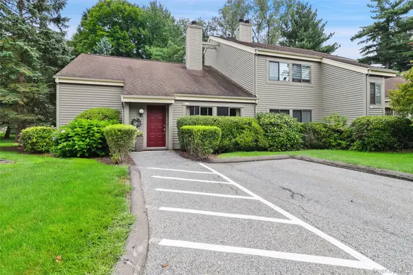 1 Oakridge DR, South Salem, NY 10590