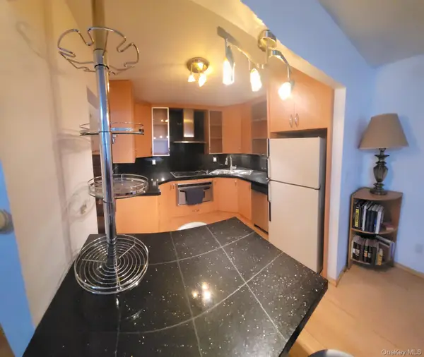 63-25B Bourton #1B, Rego Park, NY 11374