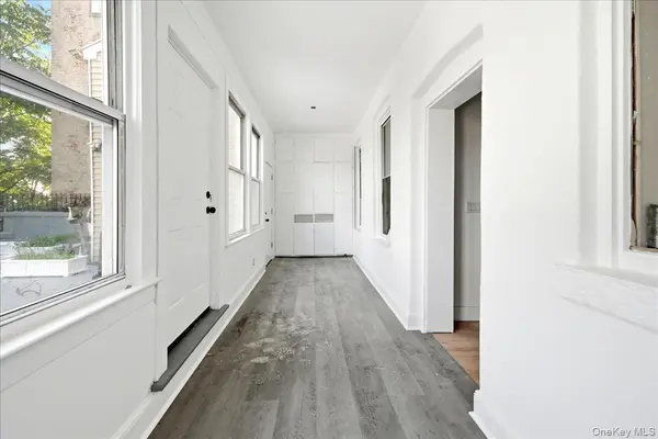 35 Lawrence ST #2, Yonkers, NY 10705