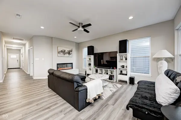8108 Nik ST, Brownsburg, IN 46112